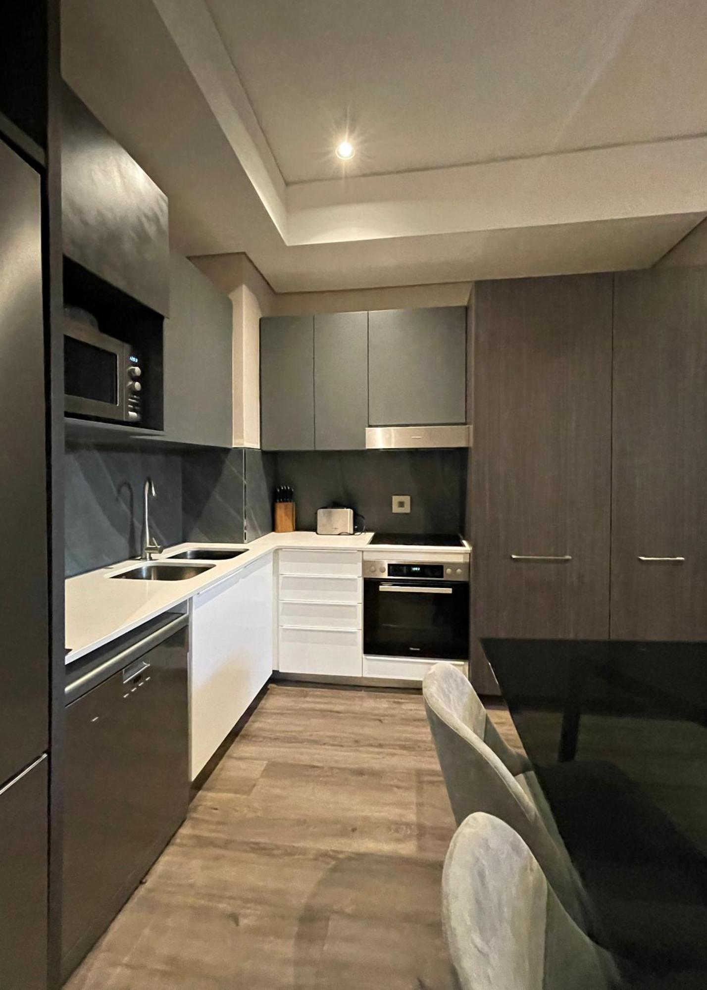 Menlyn Maine Luxury Rentals Pretoria Exterior photo